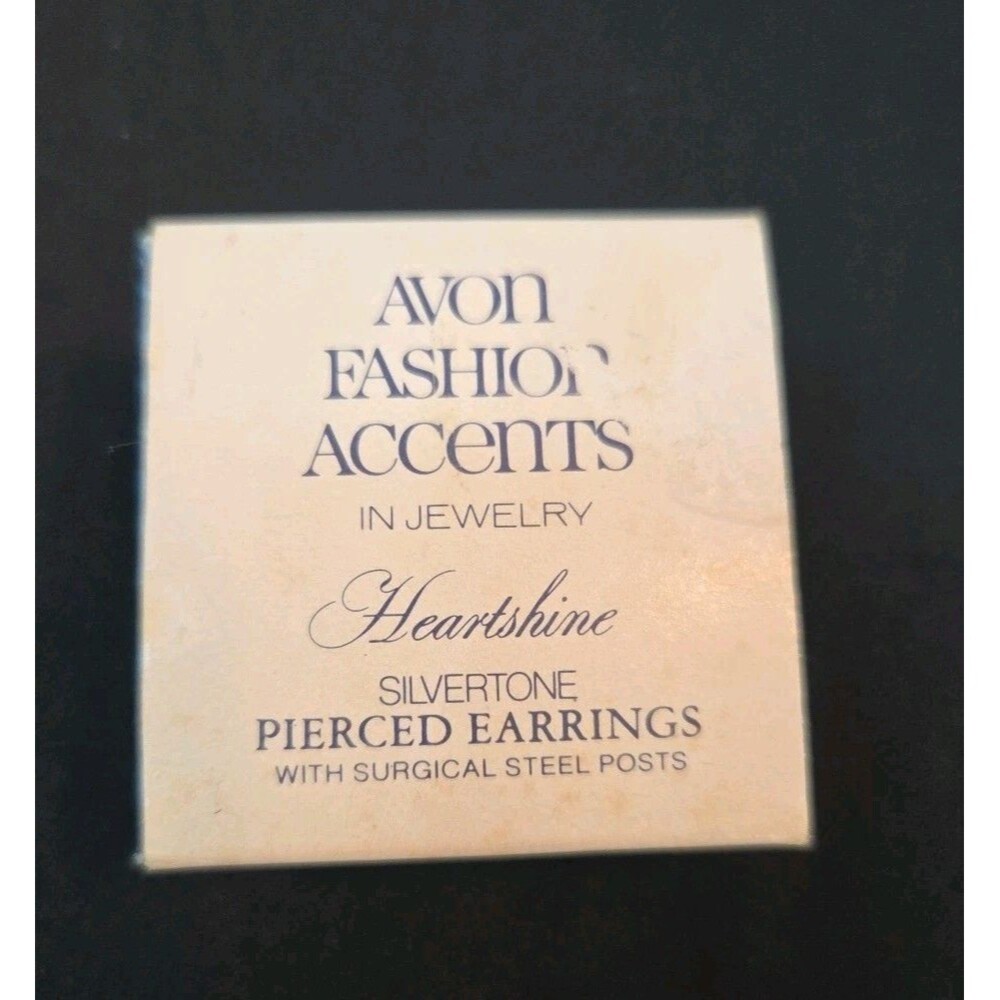 Avon Fashion Accents Heartshine Silvertone & Rhinestone Pierce Earrings 1979 NWB